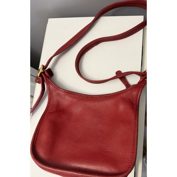 Coach vintage Janice Legacy Soho Red Leather Bucket Duffle Shoulder Bag # 9950 - Picture 15 of 15